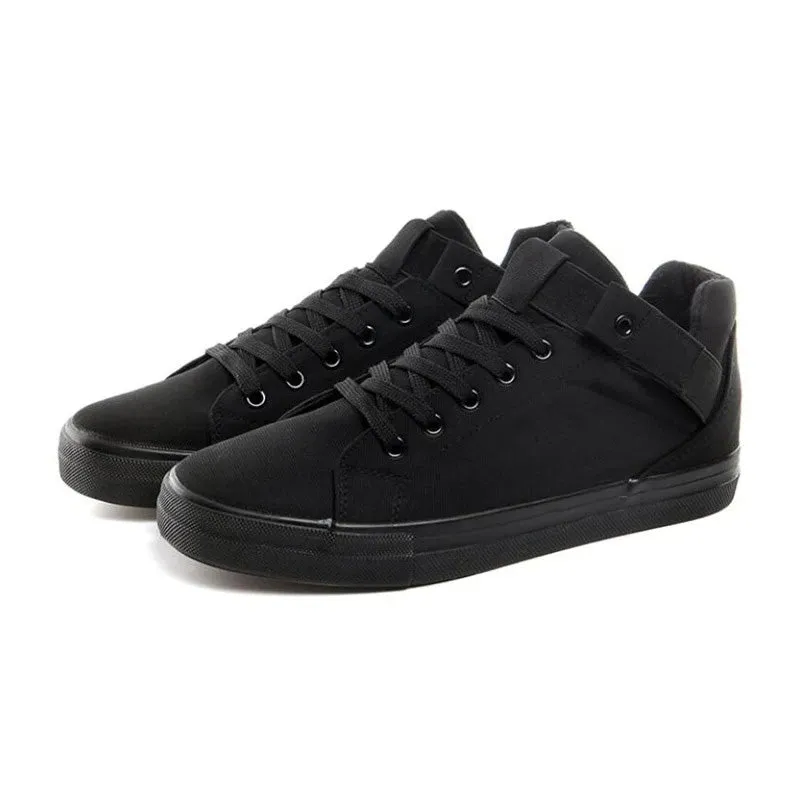 Fashion Breathable Men's Casual Sneakers / Cool Street Classic Canvas Shoes