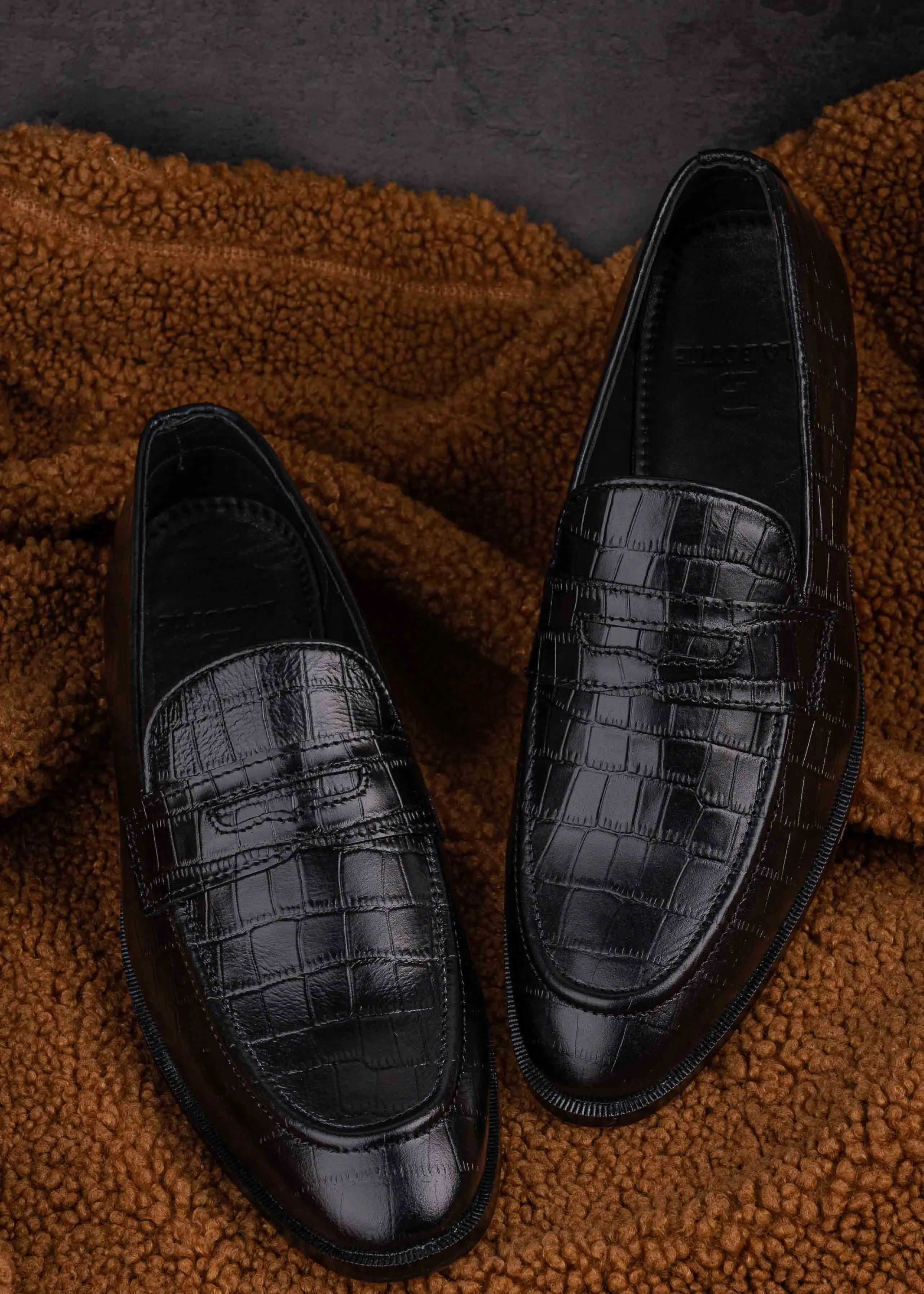 Men Black Animal Print Formal Loafers