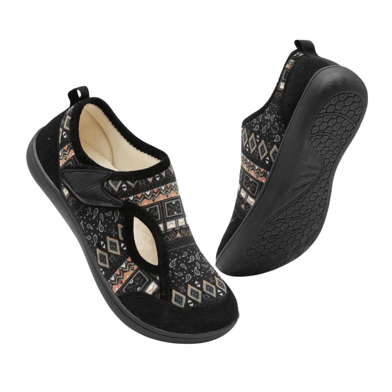 Tribal Pattern Slippers – Stylish Comfort for Everyday Wear